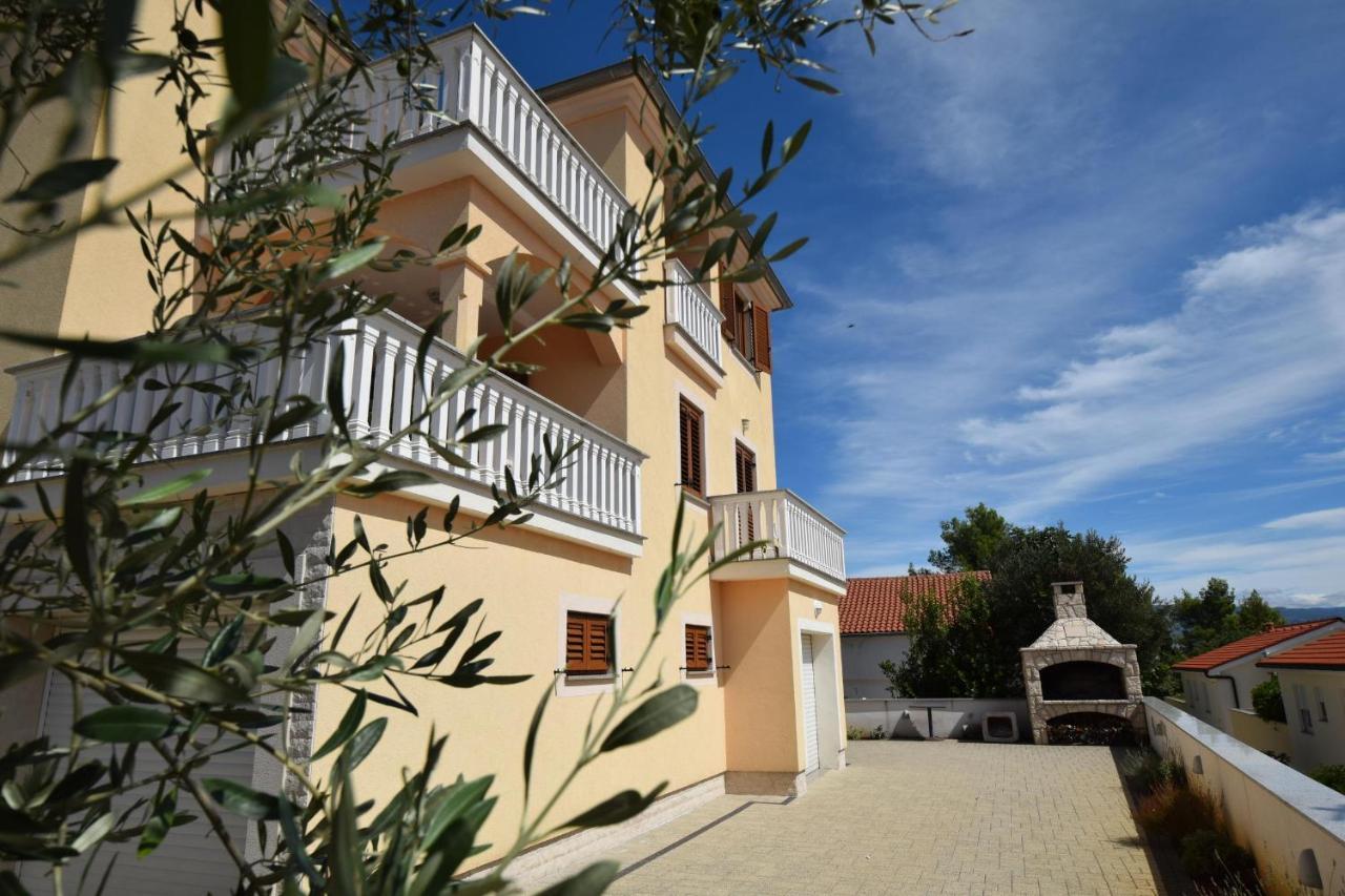 Apartment Baran Čižići Eksteriør billede